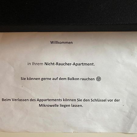 Zwei Zimmer Appartment Mit Balkon Und Stellplatz Voll Moebliert Trier Exterior photo